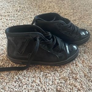 Authentic Louis Vuitton Monogram Kids Sneakers Shoes Size 28 Euro size (11 Us)